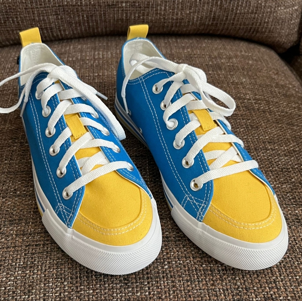 Skicks UCLA Blue & Yellow Low Top Sneakers, Size 7 Men's,  9 Women's